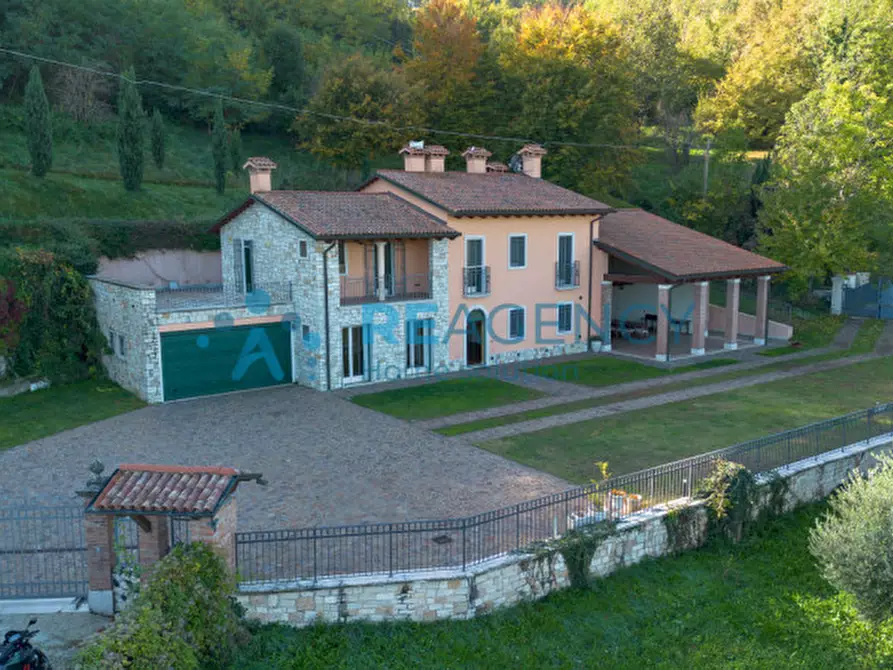 Immagine 70 di Villa in vendita  in Via Calvarina 38 a Arzignano