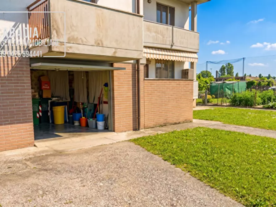 Immagine 17 di Appartamento in vendita  in Via Giovanni Pascoli 187/3 a Badia Polesine