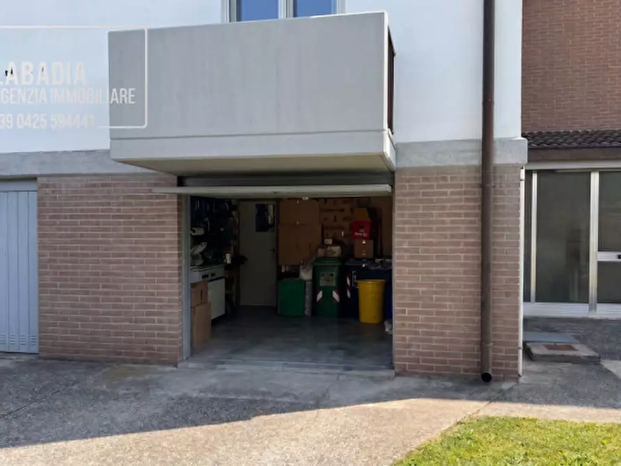 Immagine 21 di Appartamento in vendita  in Via Giovanni Pascoli 187/3 a Badia Polesine