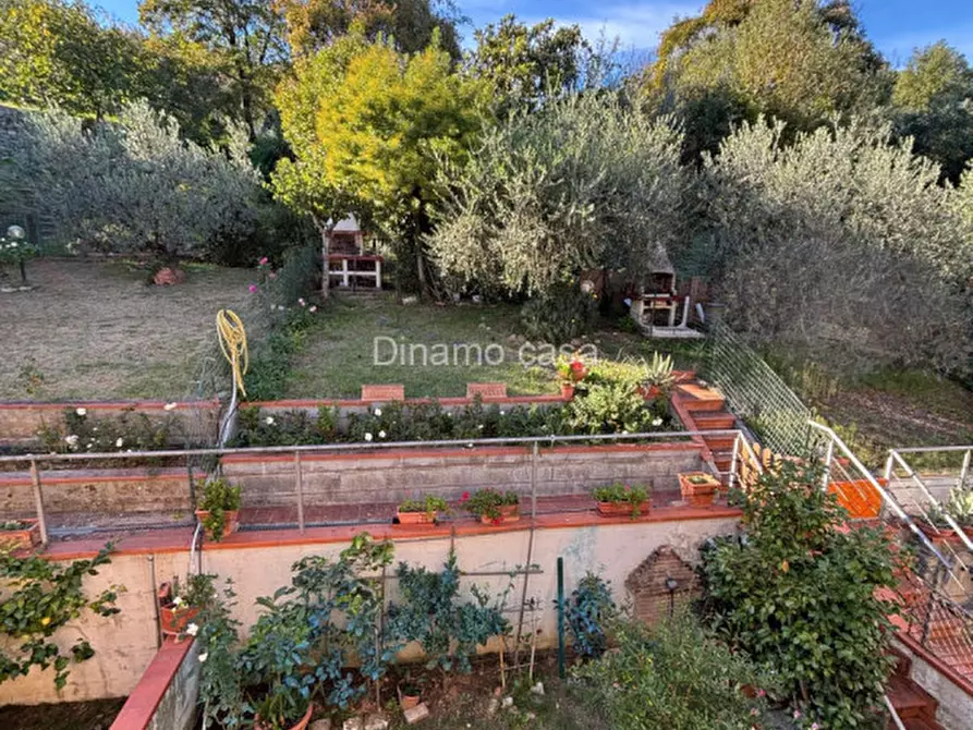 Immagine 22 di Villetta a schiera in vendita  in Via Guglielmo Vitali a Vaiano