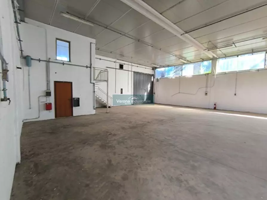 Immagine 2 di Capannone industriale in affitto  in Isola Rizza a Isola Rizza