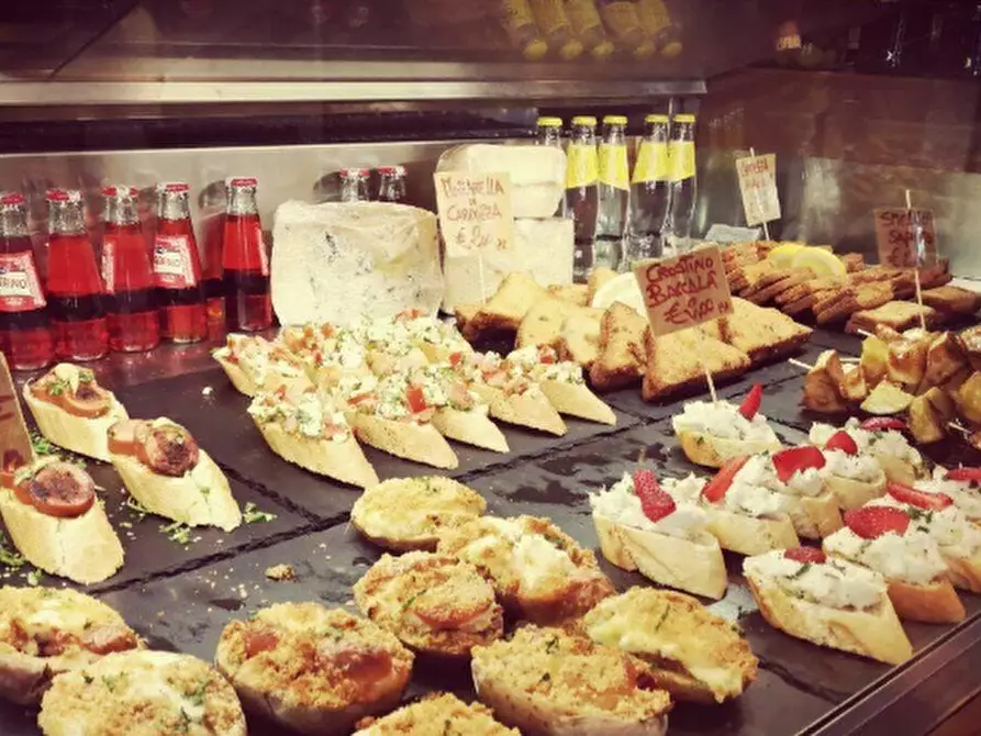 Immagine 1 di Attività commerciale in vendita  a Marcon