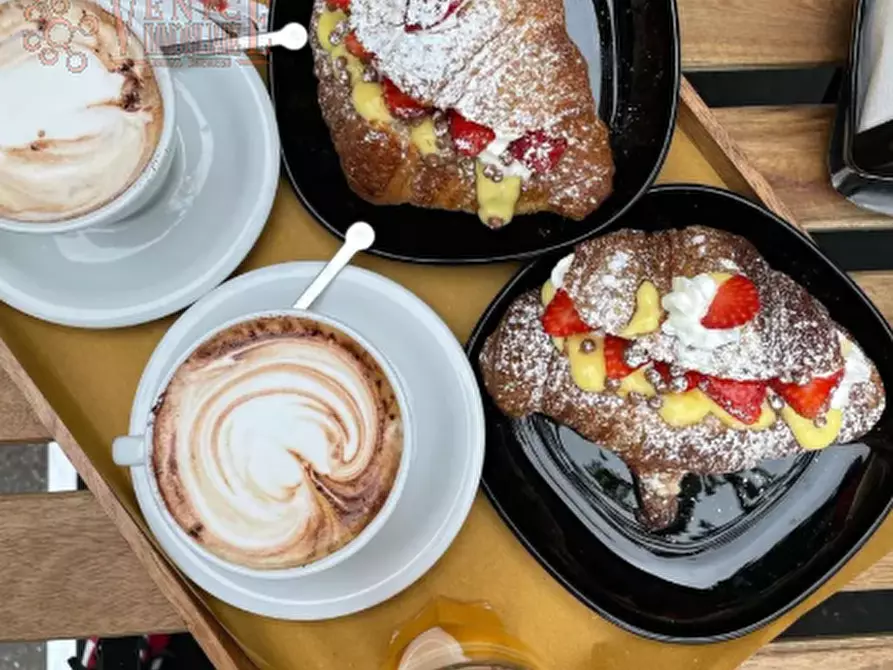 Immagine 2 di Attività commerciale in vendita  a Marcon