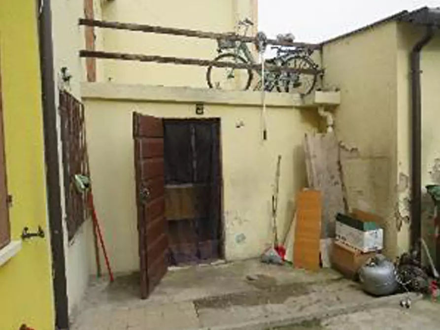 Immagine 7 di Appartamento in vendita  in Corso Cesare Battisti 227 a Sanguinetto