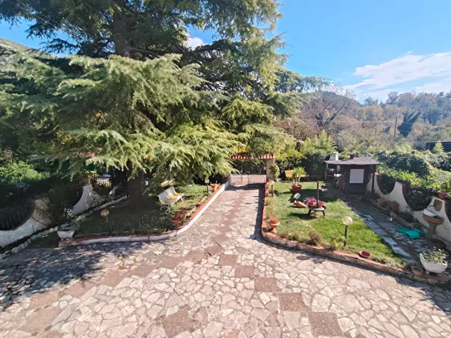 Immagine 4 di Casa bifamiliare in vendita  in Strada di Mazzelvetta a Terni