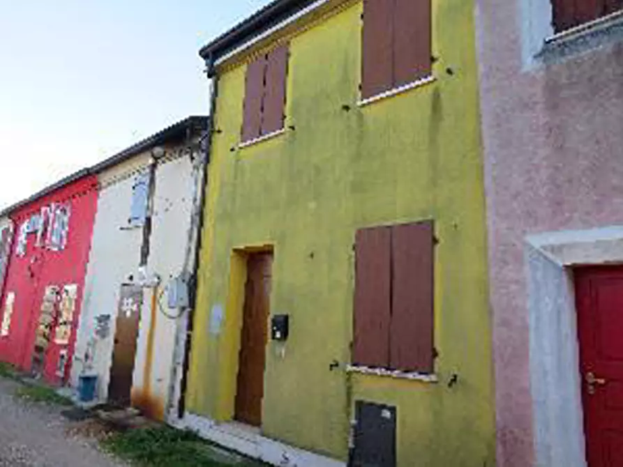 Immagine 2 di Appartamento in vendita  in Corso Cesare Battisti 229 a Sanguinetto