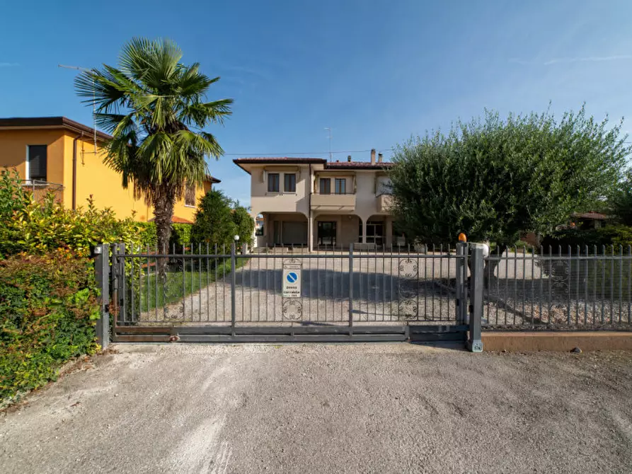 Immagine 17 di Appartamento in vendita  in Via Alcide de Gasperi a Camponogara