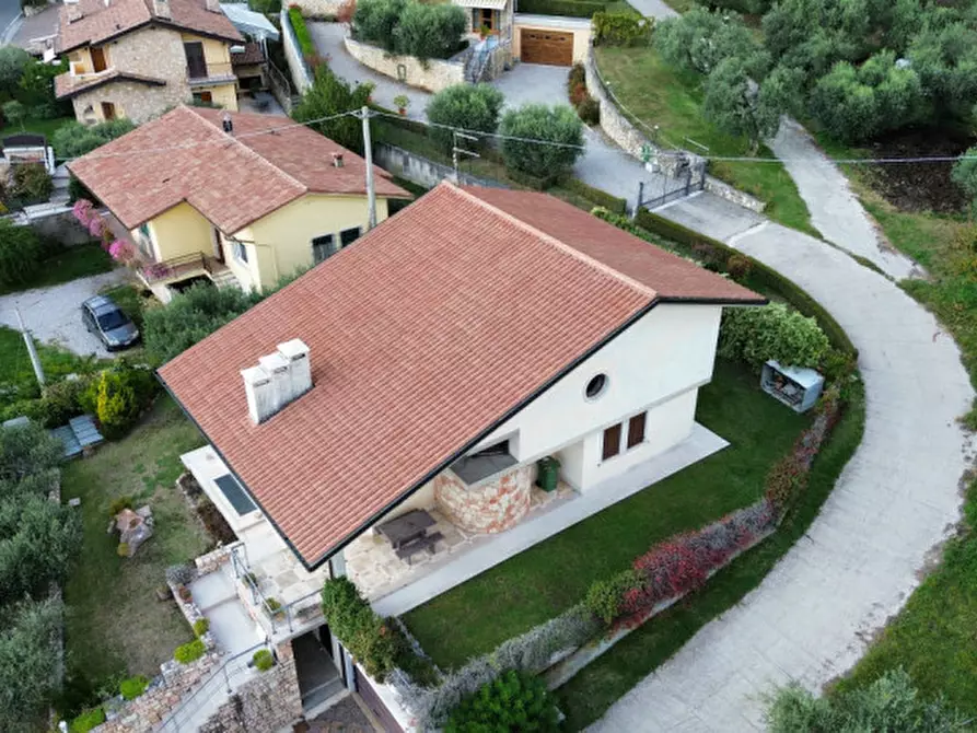Immagine 2 di Villa in vendita  in via case sparse conca d'oro a Sant'ambrogio Di Valpolicella