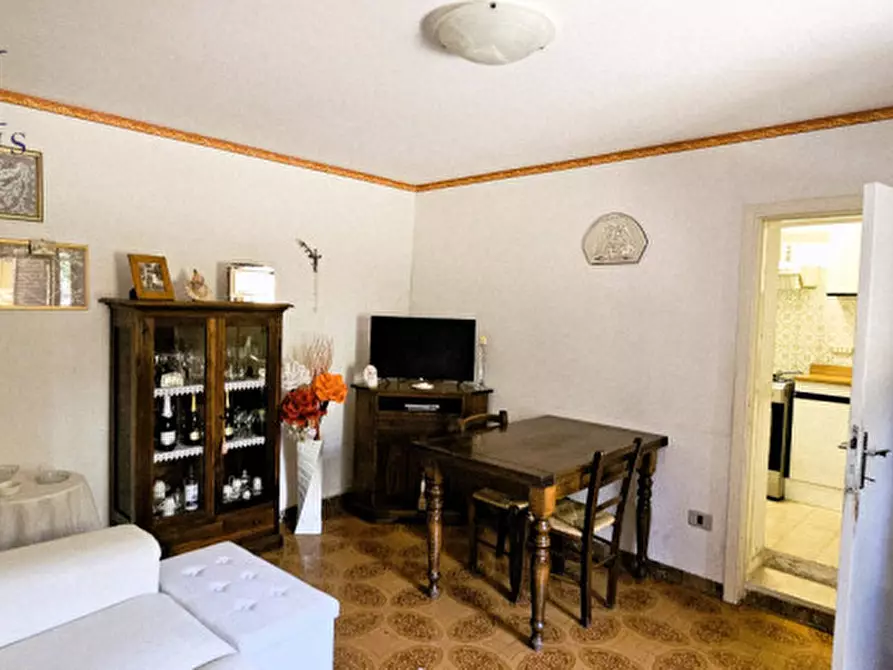 Immagine 4 di Casa indipendente in vendita  a Fano