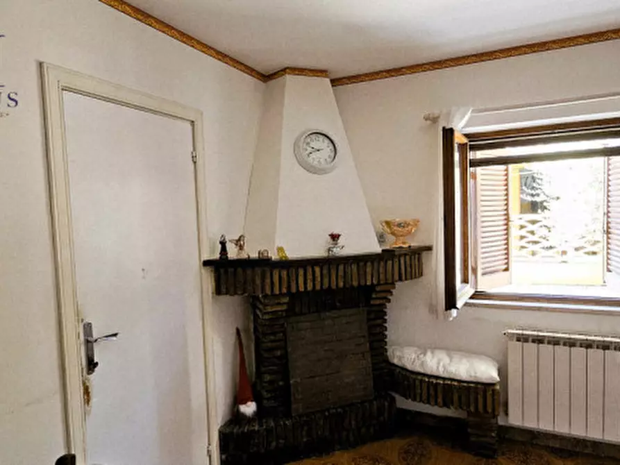 Immagine 5 di Casa indipendente in vendita  a Fano