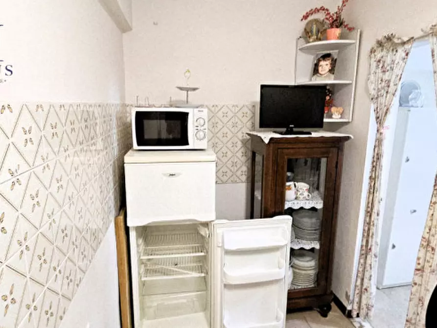 Immagine 8 di Casa indipendente in vendita  a Fano