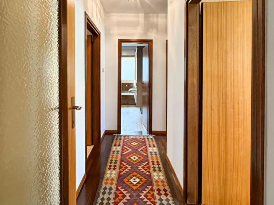 Immagine 15 di Appartamento in vendita  in Meinhardstraße - Via Mainardo a Merano .Meran.