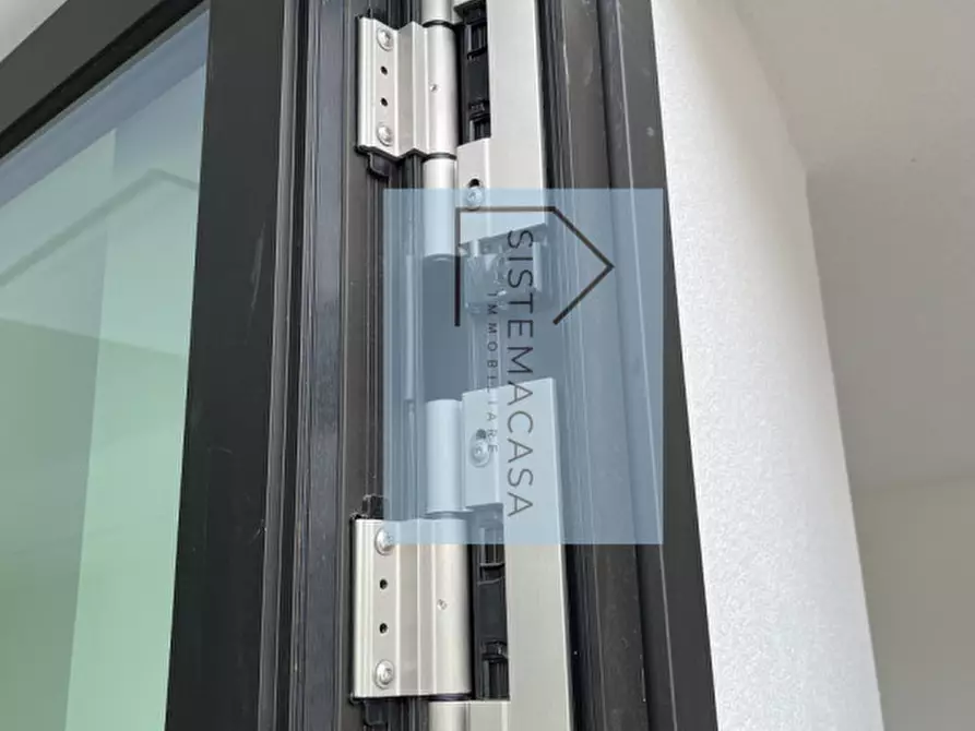 Immagine 12 di Appartamento in vendita  in Viale Alfredo Oriani a Cervia