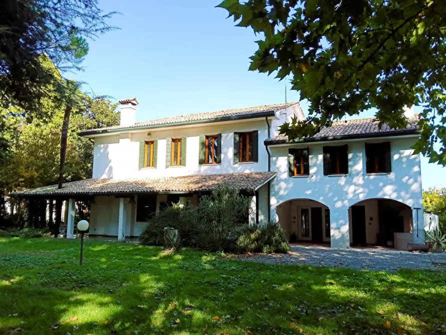 Immagine 49 di Villa in vendita  a Camponogara