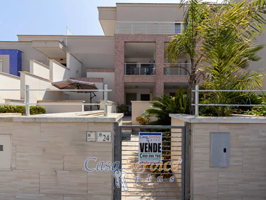 Immagine 37 di Casa indipendente in vendita  in Vico Arrigo Boito a Gallipoli