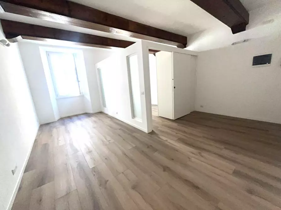 Immagine 4 di Appartamento in vendita  in Via Francesco Crispi a Roma