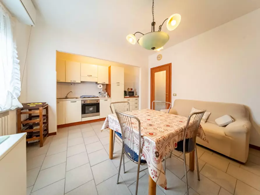 Immagine 3 di Appartamento in affitto  in Via Mario Malvisi a Parma