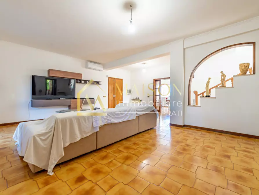 Immagine 6 di Villa in vendita  in Viale Francesco Petrarca a Zagarolo