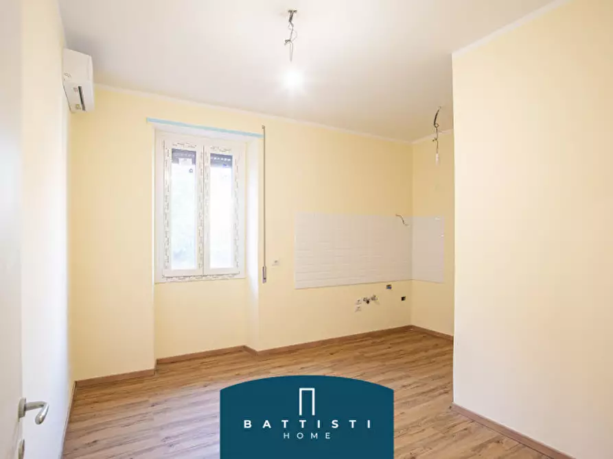 Immagine 2 di Appartamento in vendita  in Via Ferrante Ruiz a Roma
