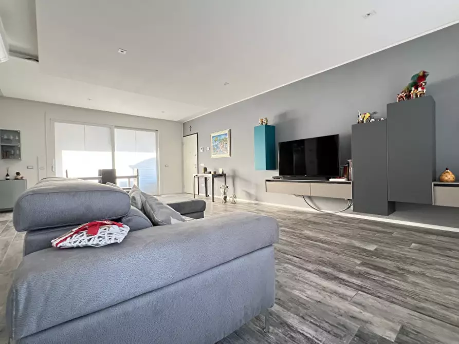 Immagine 10 di Attico in vendita  in via fausto rossi 29 a Limena