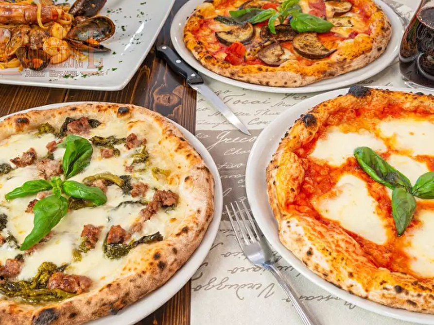 Immagine 1 di Attività commerciale in vendita  a Venezia