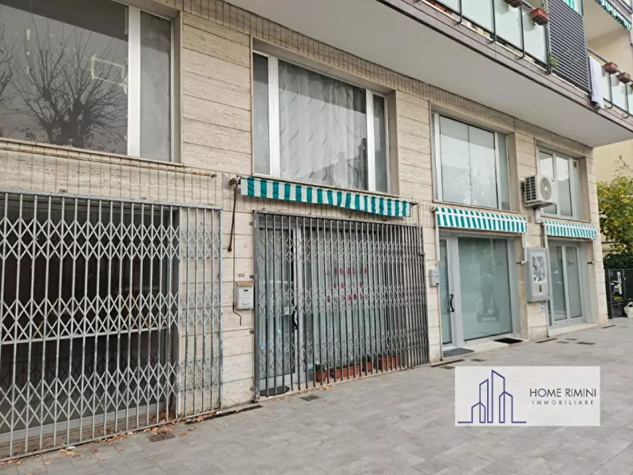 Immagine 3 di Negozio in vendita  in Viale Andrea Doria a Rimini
