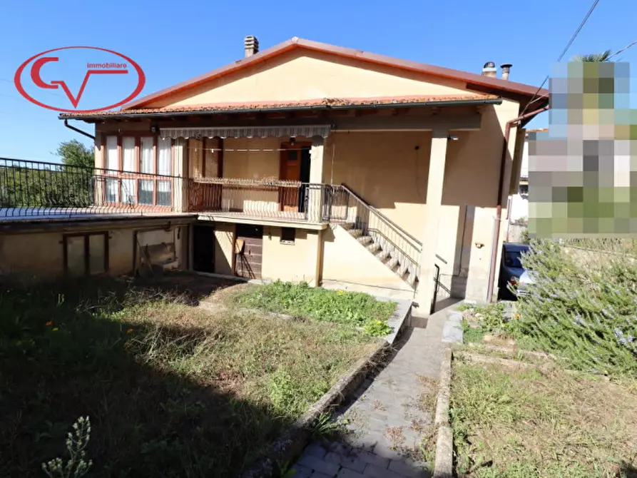 Immagine 1 di Casa indipendente in vendita  in via di mercatale valdarno a Montevarchi