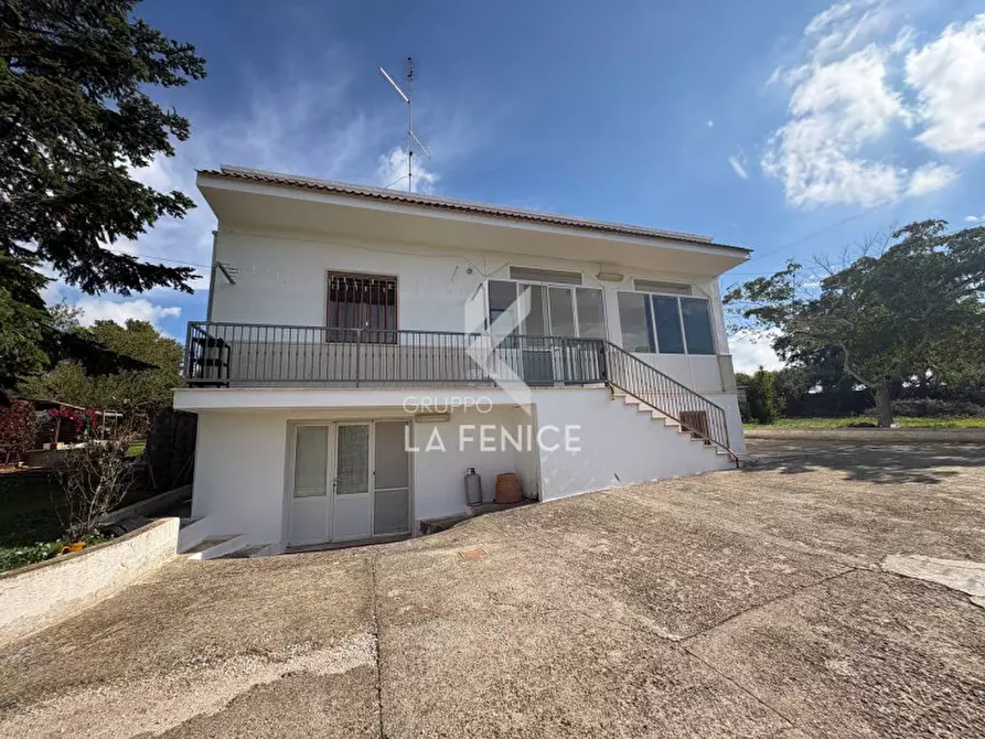Immagine 5 di Villa in vendita  in strada Pilozzo a Martina Franca