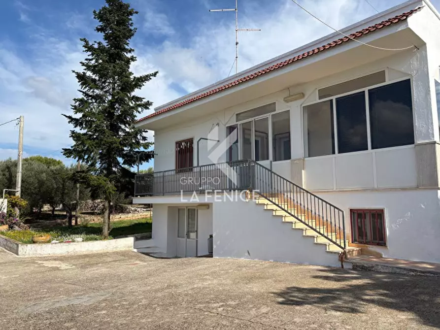 Immagine 9 di Villa in vendita  in strada Pilozzo a Martina Franca