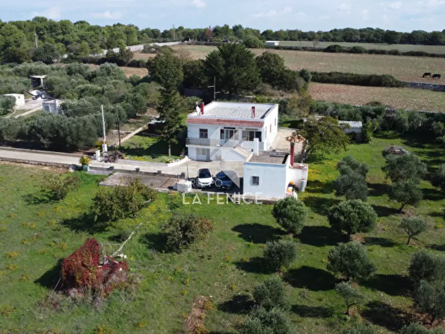Immagine 35 di Villa in vendita  in strada Pilozzo a Martina Franca