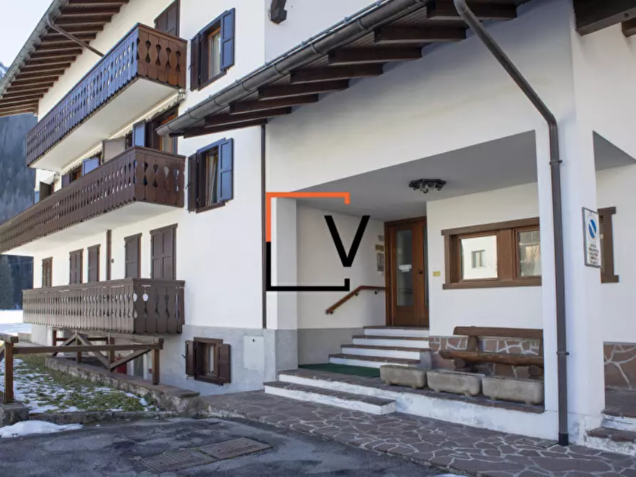 Immagine 4 di Appartamento in vendita  in Via Veneto a Falcade