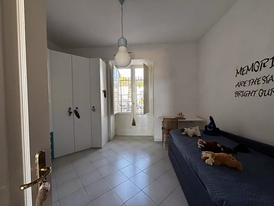 Immagine 5 di Appartamento in vendita  in via nazionale n°361 a Torre Del Greco