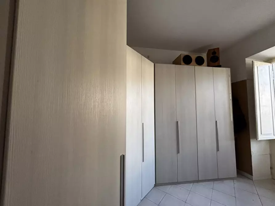 Immagine 6 di Appartamento in vendita  in via nazionale n°361 a Torre Del Greco