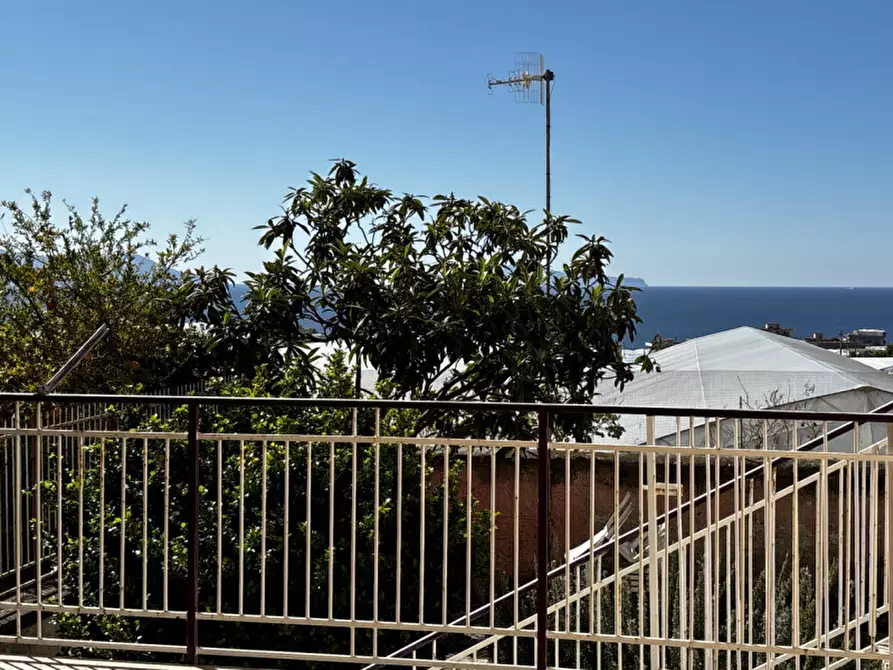 Immagine 18 di Appartamento in vendita  in via nazionale n°361 a Torre Del Greco