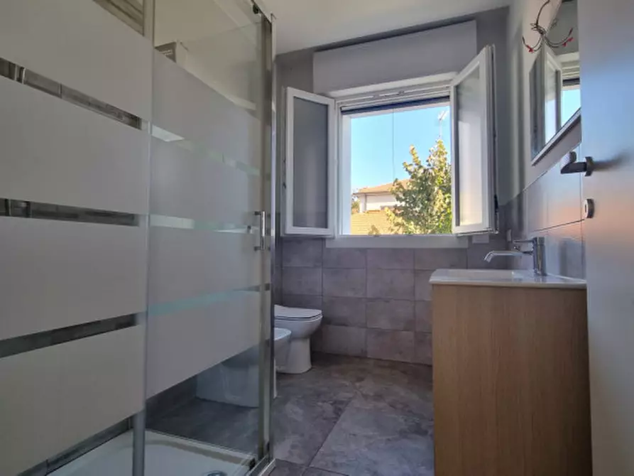 Immagine 12 di Appartamento in vendita  in Via Gaiovalerio Catullo a Carpi