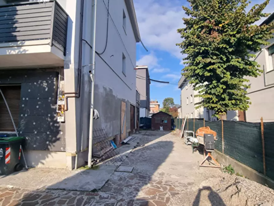 Immagine 19 di Appartamento in vendita  in Via Gaiovalerio Catullo a Carpi