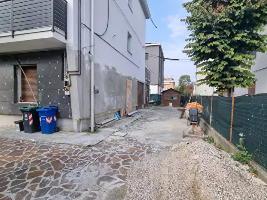 Immagine 22 di Appartamento in vendita  in Via Gaiovalerio Catullo a Carpi