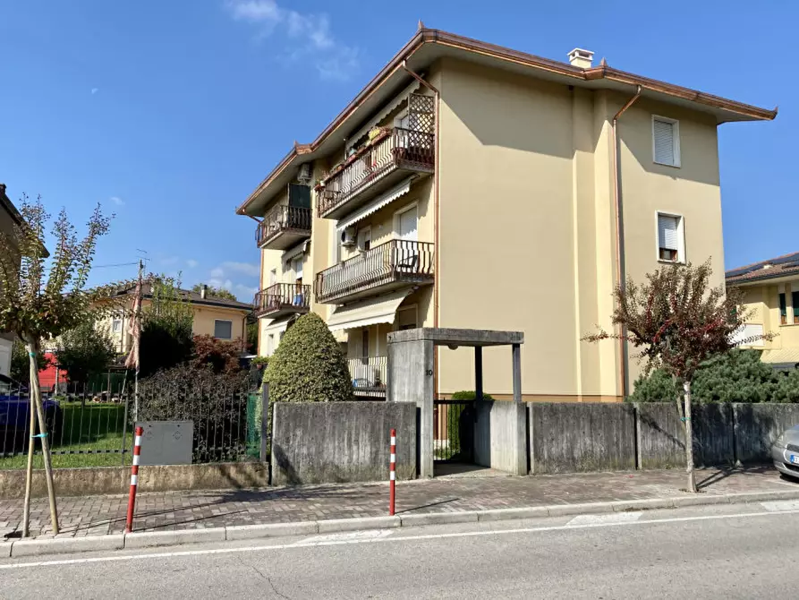 Immagine 14 di Appartamento in vendita  in Via Alessandro Manzoni, 10 a Costabissara