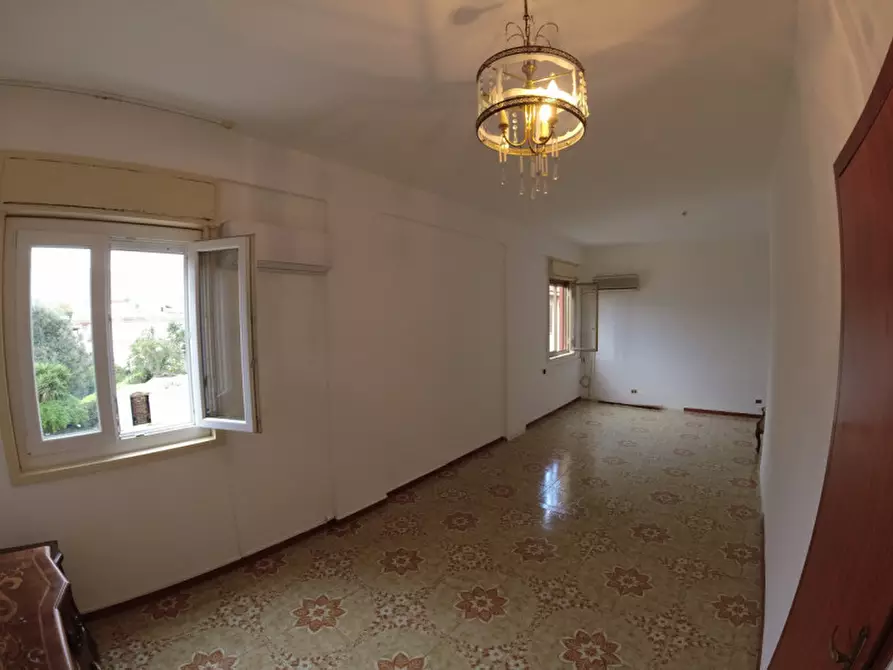 Immagine 3 di Appartamento in vendita  in via felice a Palermo