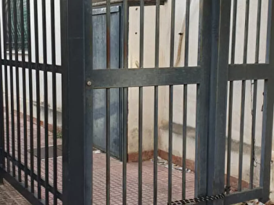 Immagine 9 di Appartamento in vendita  in via felice a Palermo