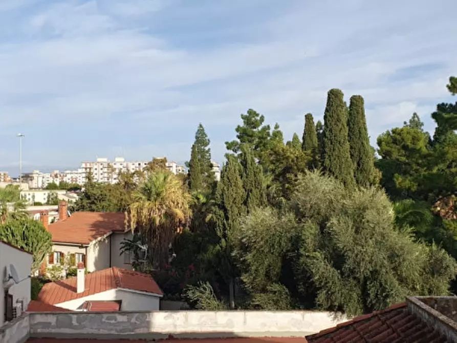 Immagine 11 di Appartamento in vendita  in via felice a Palermo
