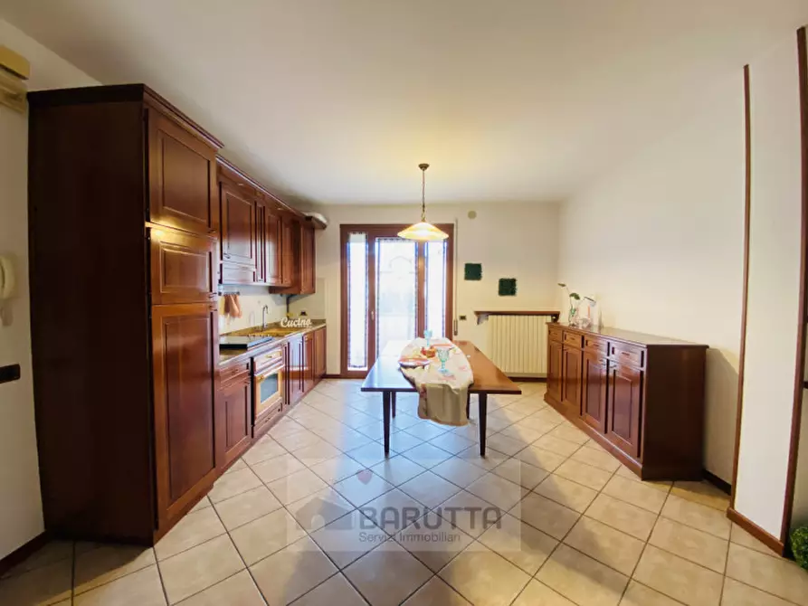 Immagine 5 di Appartamento in vendita  in Via De Rossignoli  19 a Camposampiero