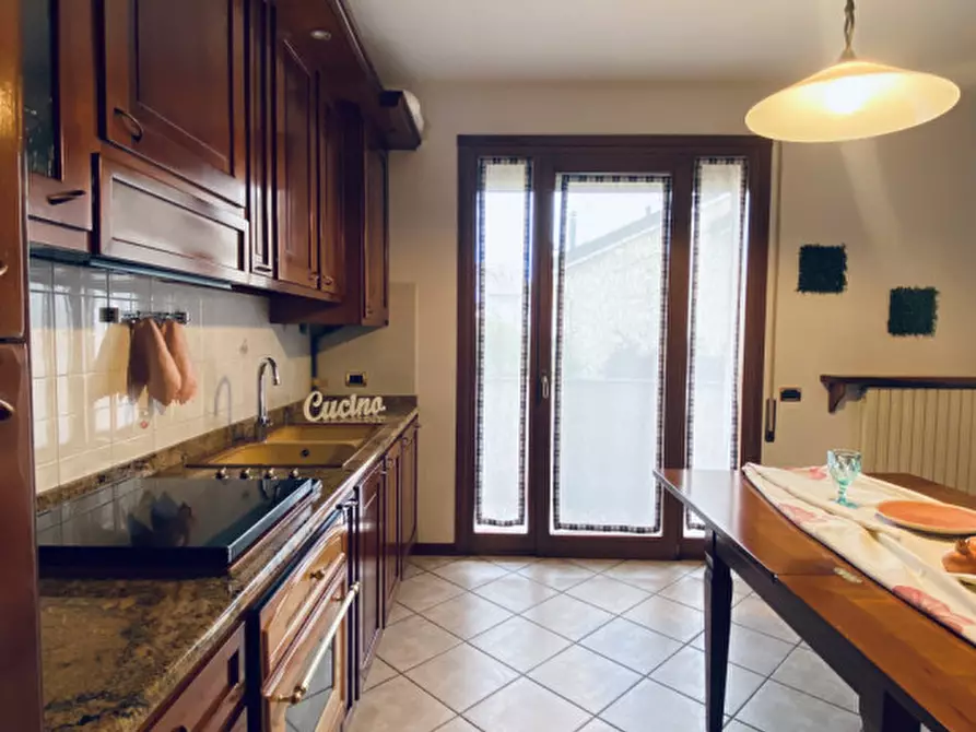 Immagine 7 di Appartamento in vendita  in Via De Rossignoli  19 a Camposampiero