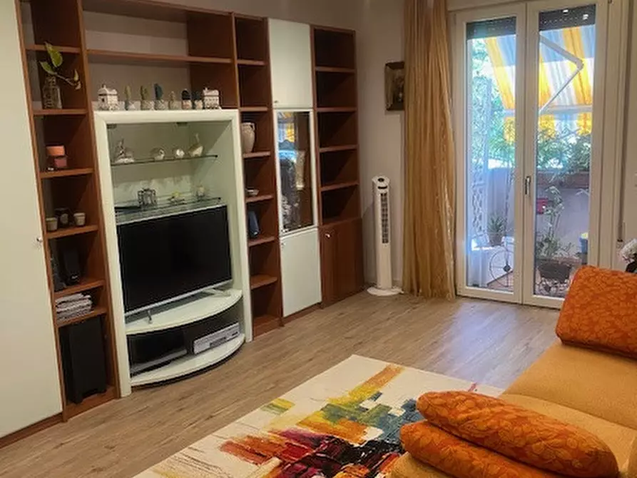 Immagine 1 di Appartamento in vendita  in Via Isola di Torre a Padova