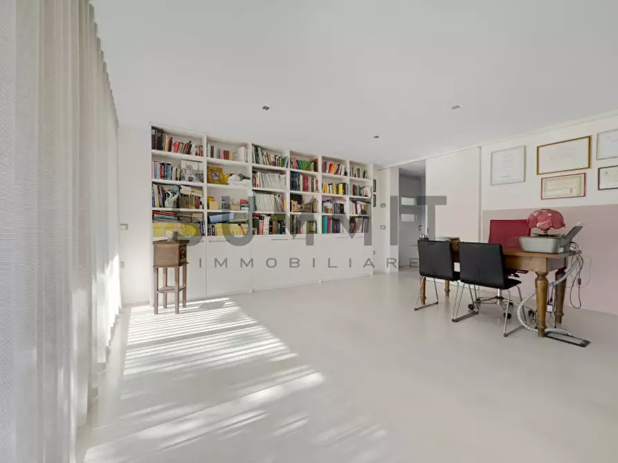 Immagine 3 di Villa in vendita  in Via G. B. Pagliarino a Schio