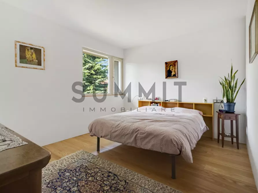 Immagine 25 di Villa in vendita  in Via Pista dei Veneti a Schio