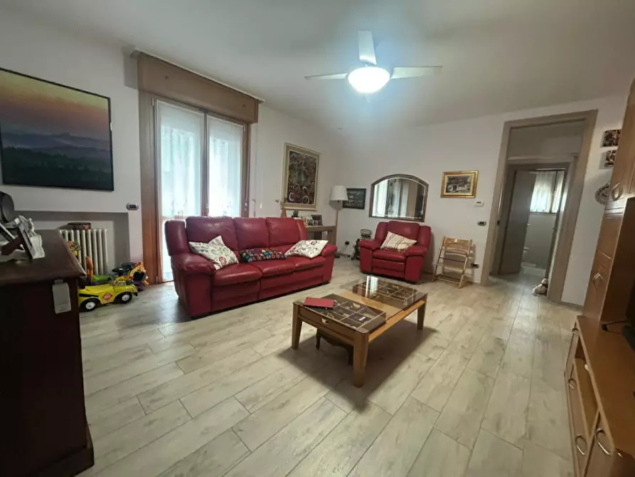 Immagine 1 di Appartamento in vendita  in Via Venezia a Sorbolo Mezzani