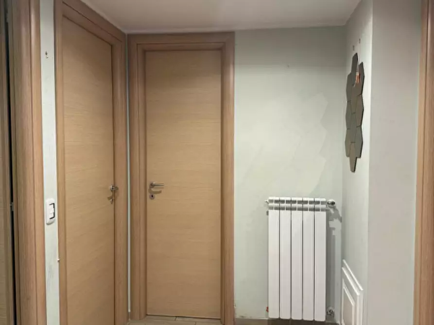 Immagine 7 di Appartamento in vendita  in Via Santena a Roma