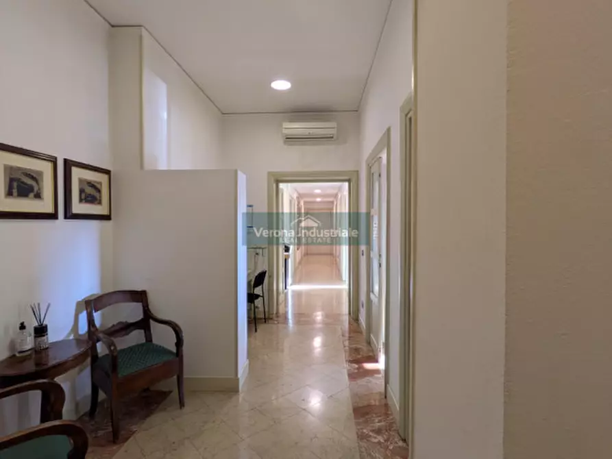 Immagine 5 di Ufficio in vendita  in Verona Corso Porta Nuova a Verona