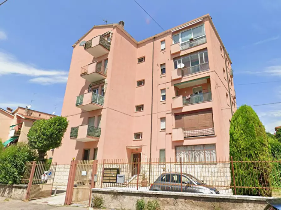 Immagine 1 di Appartamento in vendita  in Via Amedeo Carisio 14 a Verona